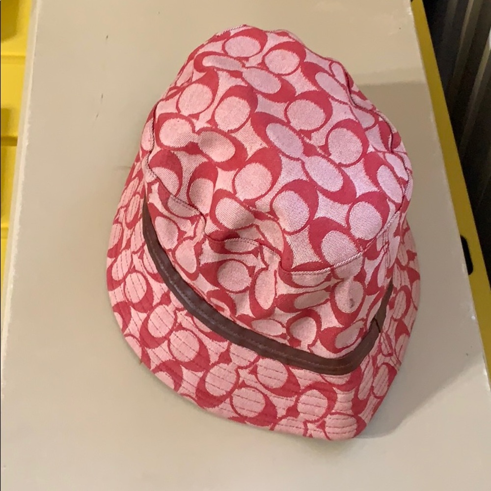 Vintage coach bucket hat